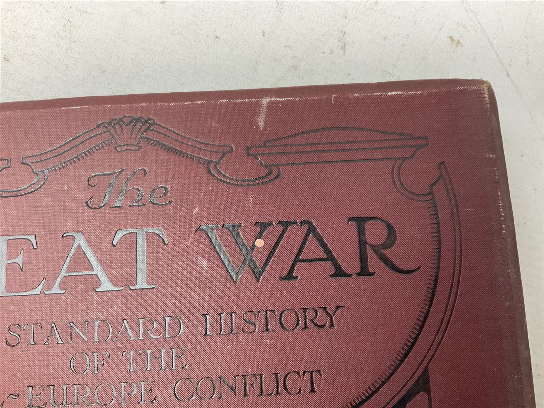 The Great War  by H W Wlison. 13 volumes. 1914-19;The Second Great War by Hammerton. 9 volumes; and The Second World War by Winston Churchill. 6 volumes.
