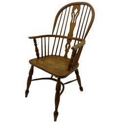 19th century ash and elm Windsor armchair