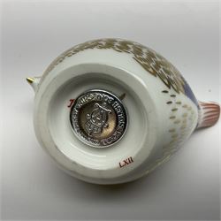 Royal Crown Derby paperweight, modelled as a goldcrest with silver stopper, H5.5cm