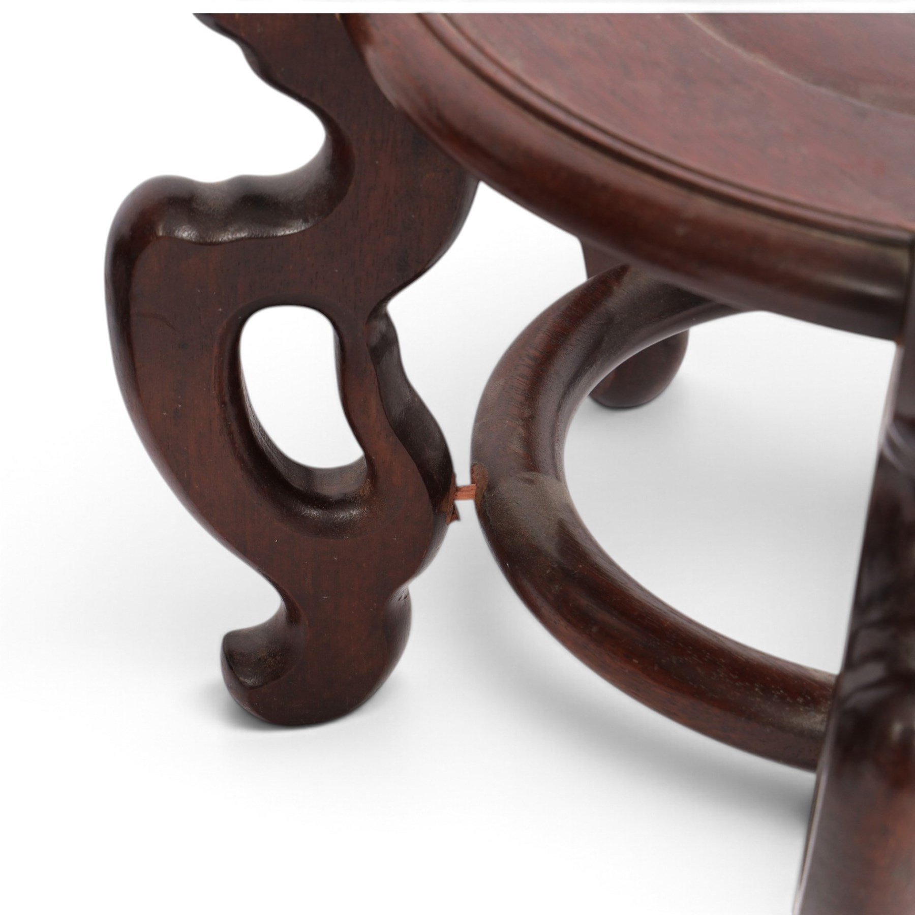 Five hardwood vase stands, for large vases, largest D36cm