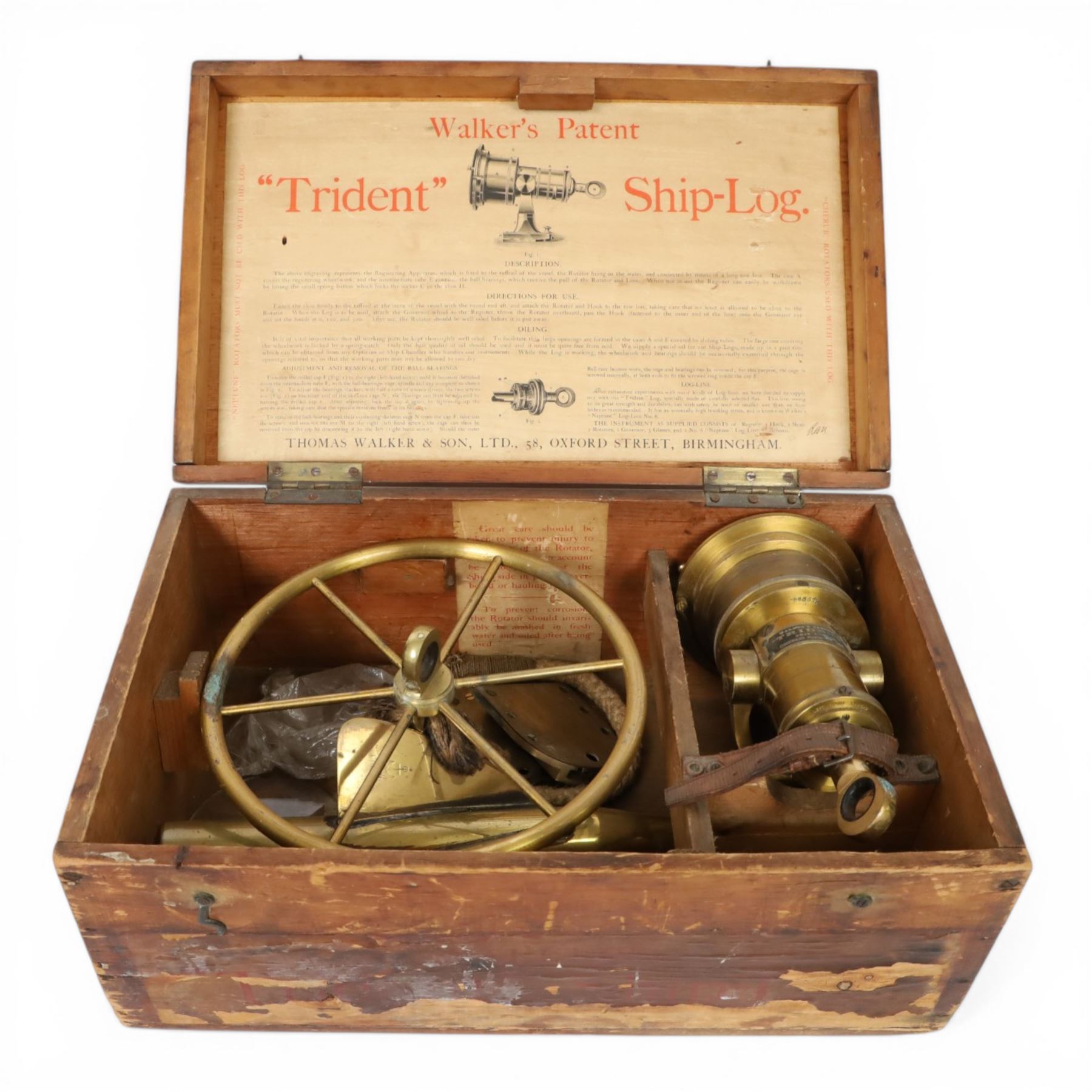 Walkers Patent 'Trident' Ship's log with cherub rotators, contained in original wooden case