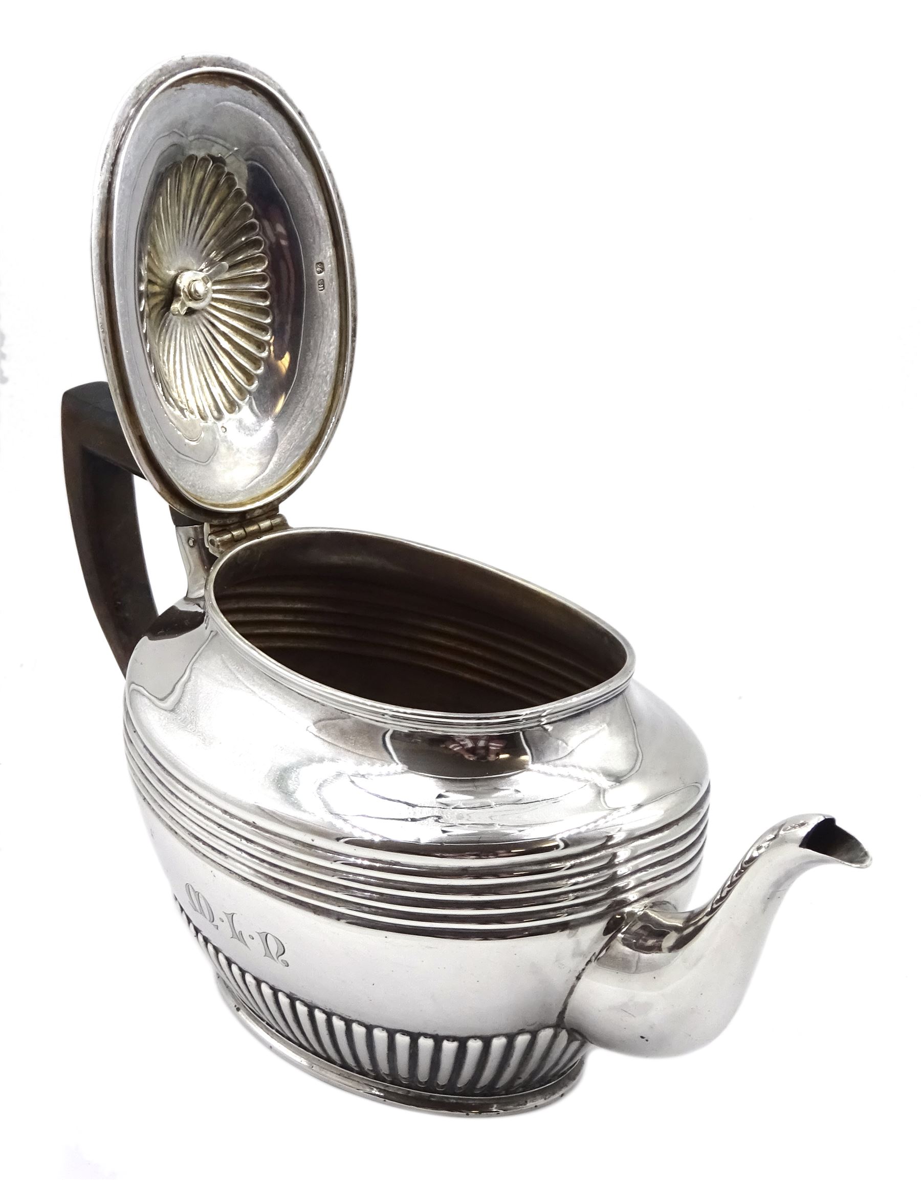 Victorian silver teapot by Henry Stratford, Sheffield 1895, approx 16.5oz