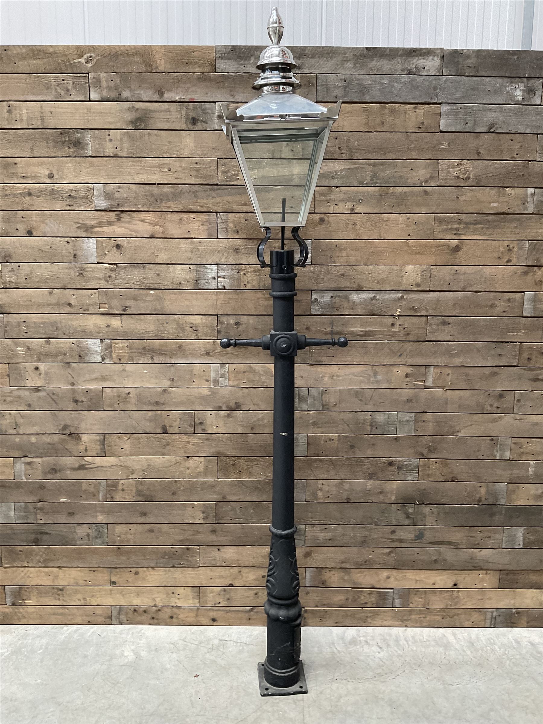 Victorian design cast iron street or driveway lamp, in black finish with stainless steel lantern top