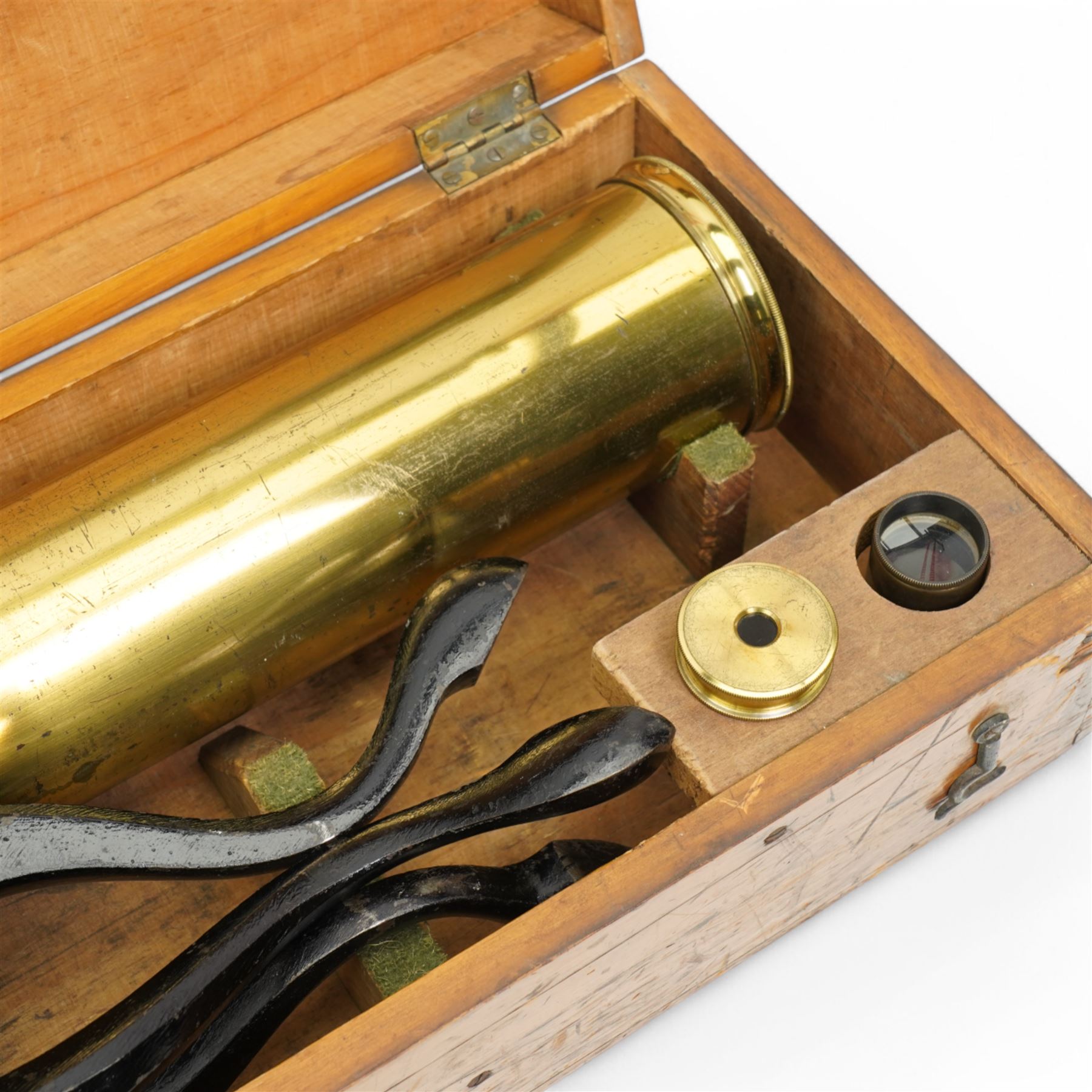 Late 19th/Early 20th century brass telescope by Broadhurst Clarkson & Co, London  with tripod stand in original box L100cm