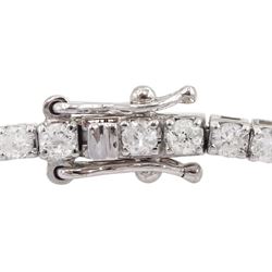 18ct white gold round brilliant cut diamond line bracelet, stamped, total diamond weight approx 3.05 carat