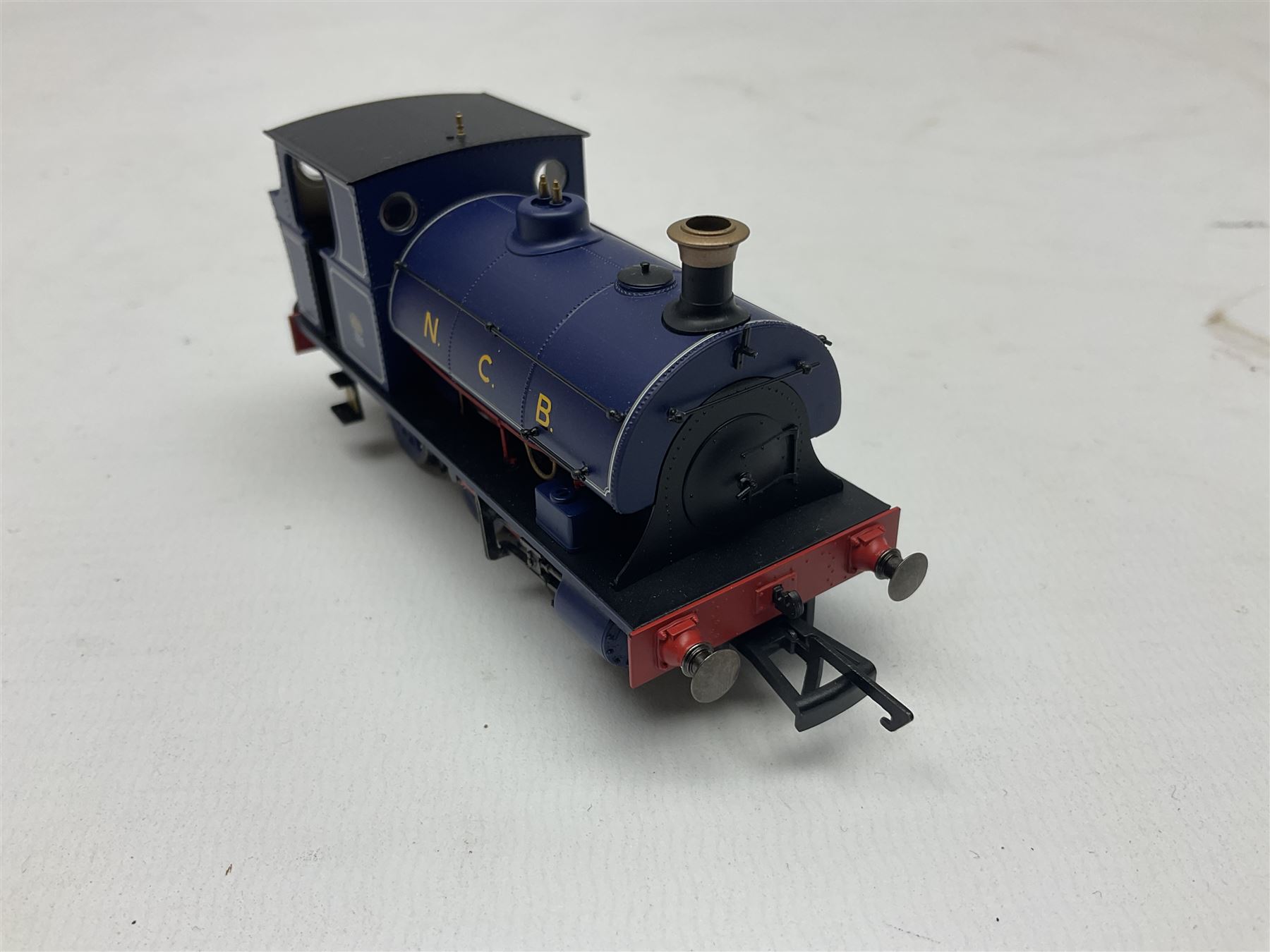 Hornby '00' gauge - Wainwright H Class 4-4-0 locomotive no. 308, Peckett B2 0-6-0 locomotive 'Ryhope Colliery', Class J50 0-6-0 locomotive no. 635 and Peckett 0-4-0 locomotive 'Dodo' no. 563, all DCC ready (4)