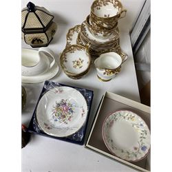 Arklow teawares, Royal Doulton sauce boat, Wedgwood ceramics and a collection of other ceramics and glassware