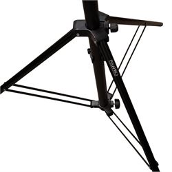 Photography lighting equipment, comprising Lastolite background, two Pixapro reflectors, Manfrotto tripod and Lencarta Safari 600 ring flash