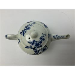 18th century Worcester miniature or toy teapot and cover, circa 1755-1760, decorated in the Prunus Root pattern in underglaze blue, with workman's mark beneath, approximately H8cm