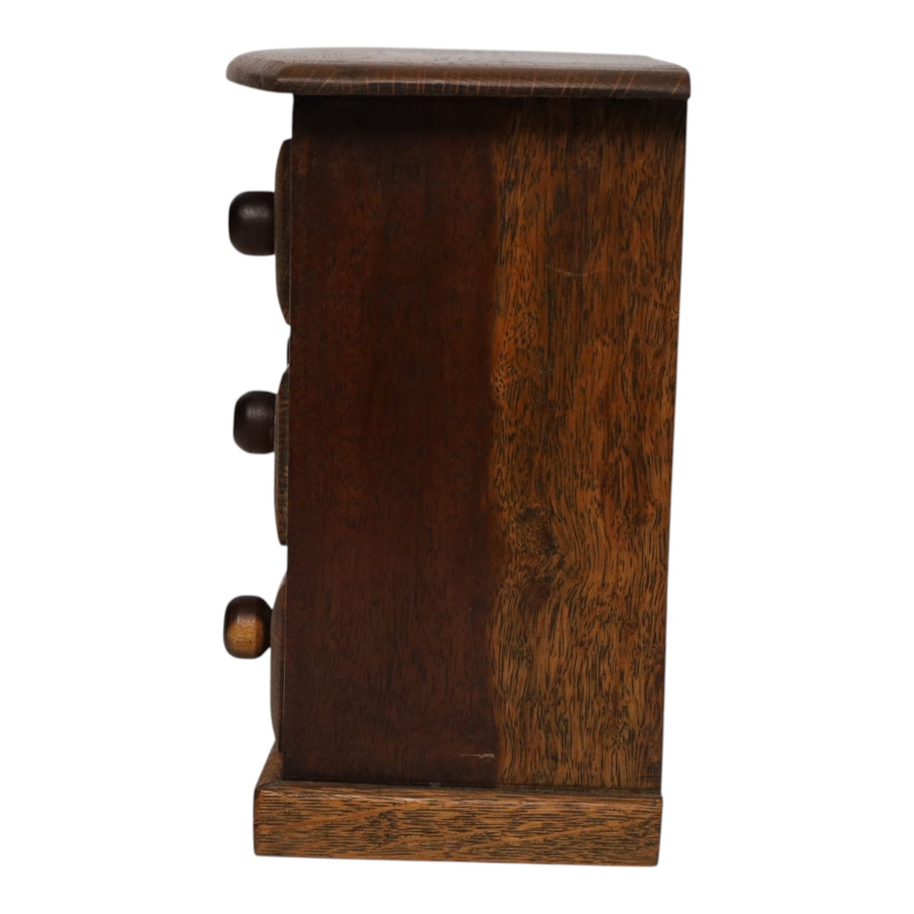Table top chest of draws, fitted with three draws, upon a skirt base, together with another table top chest 