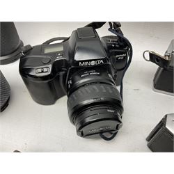 Collection of cameras and equipment, to include Minolta Dynax 2xi, Praktica MTL5B,  Ilford Vario, 'Sunactinon Auto Zoom 1:4.5 f=80-200mm' lens, 'Miranda 35-70mm 1:3.5-4.5 MC Macro' lens etc