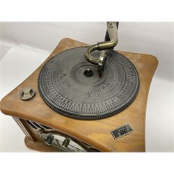  Roadstar HIF-1850TUMPK retro style record player with gramophone 