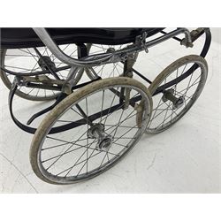 Marmet coach built 1964 pram, with detachable body, brown coachwork and hood, L118cm, H113cm