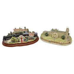 Two Lilliput lane The Royal Train at Sandringham and Westminster Abbey,  both with certificate of authenticity and original box
