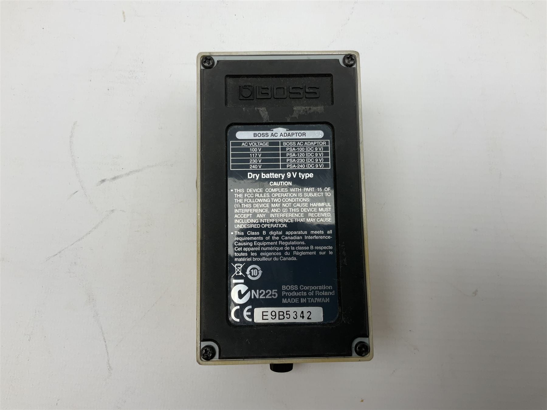 Fishman Aura Dreadnought; and Boss AC-3 Acoustic Simulator, serial no.E9B5342 (2)