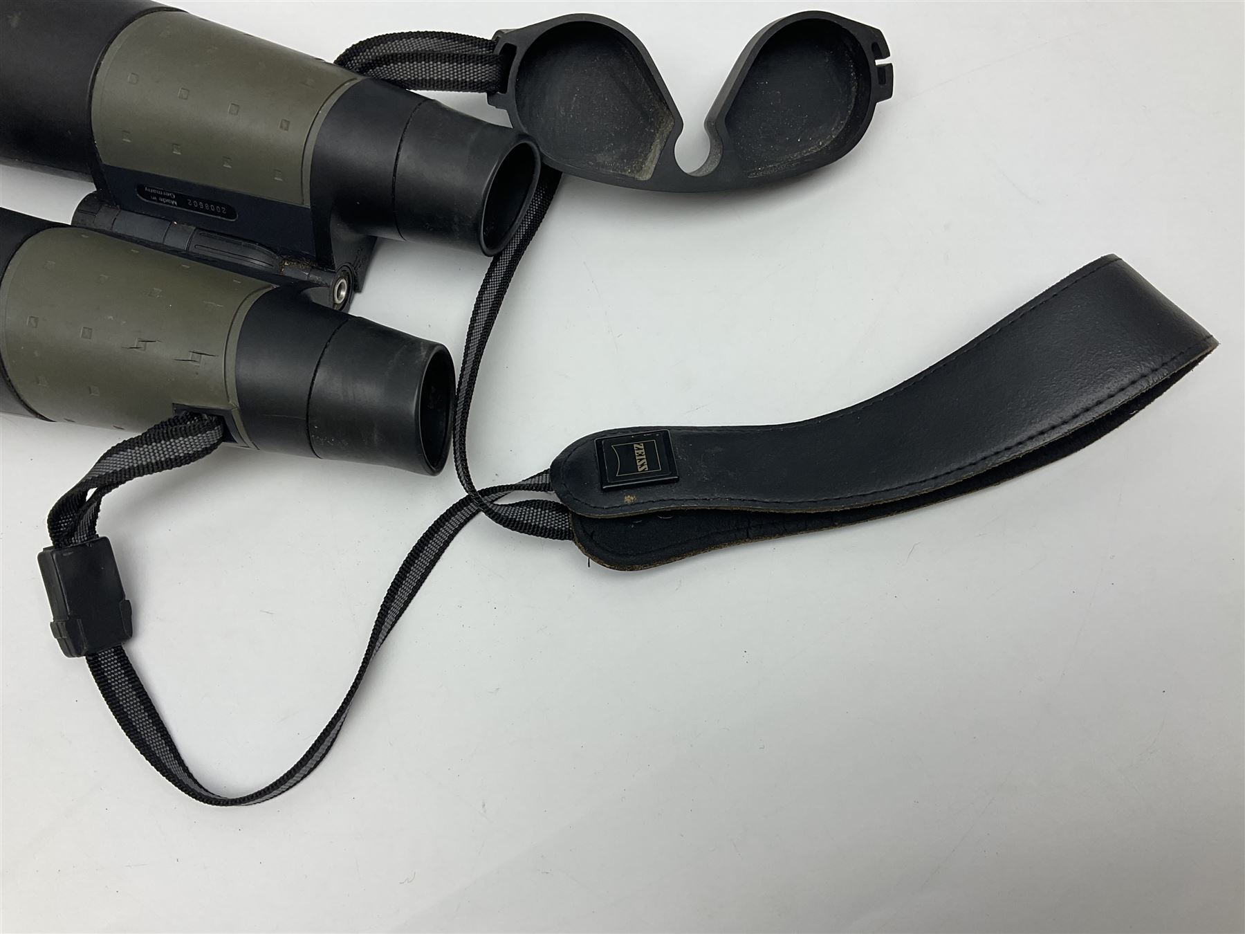 Zeiss Binoculars '10x56B T P', serial no. 2008602