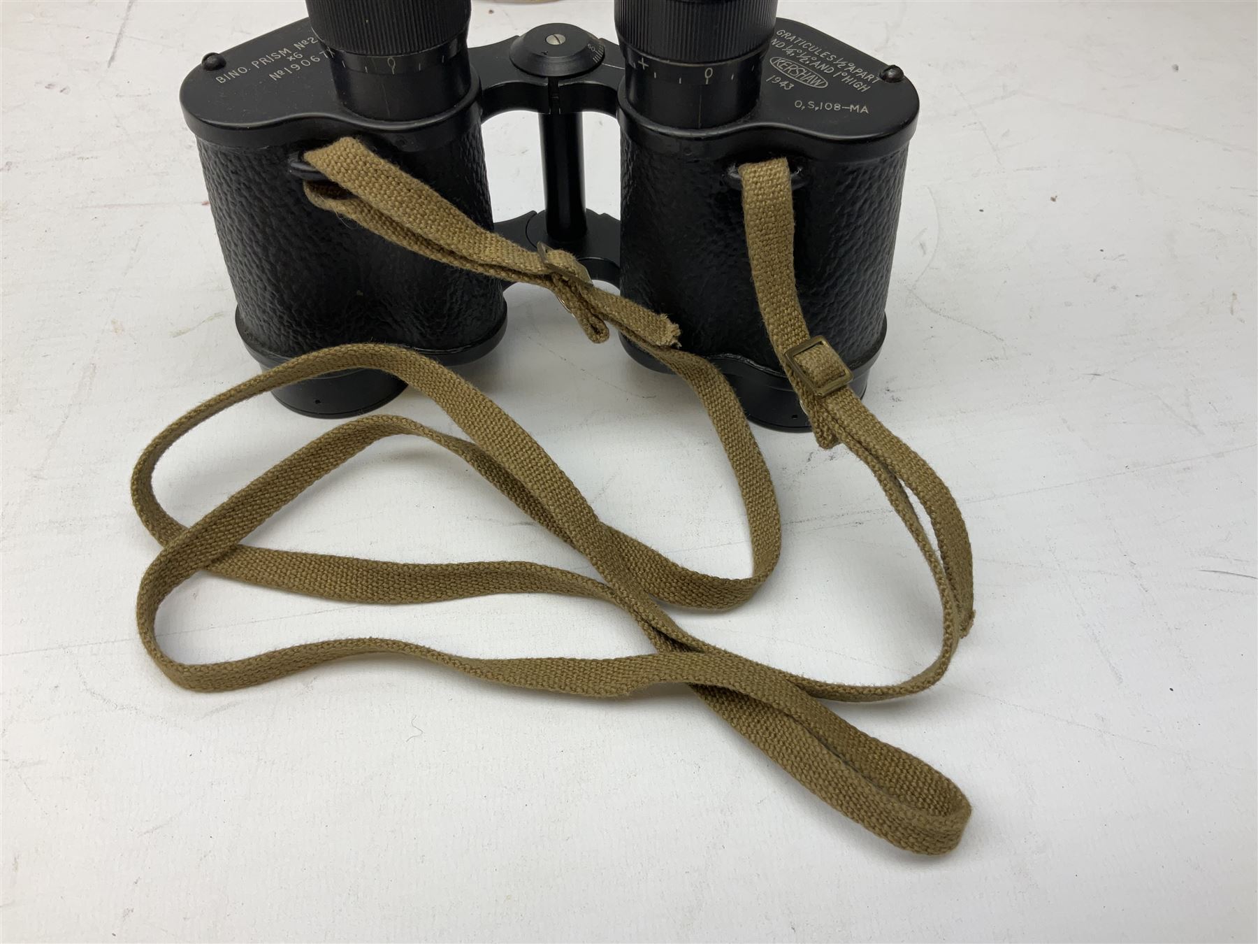 Pair of WWII 1943 Kershaw Bino. Prism No.2 MKII x6 binoculars, No. 190671, in canvas case