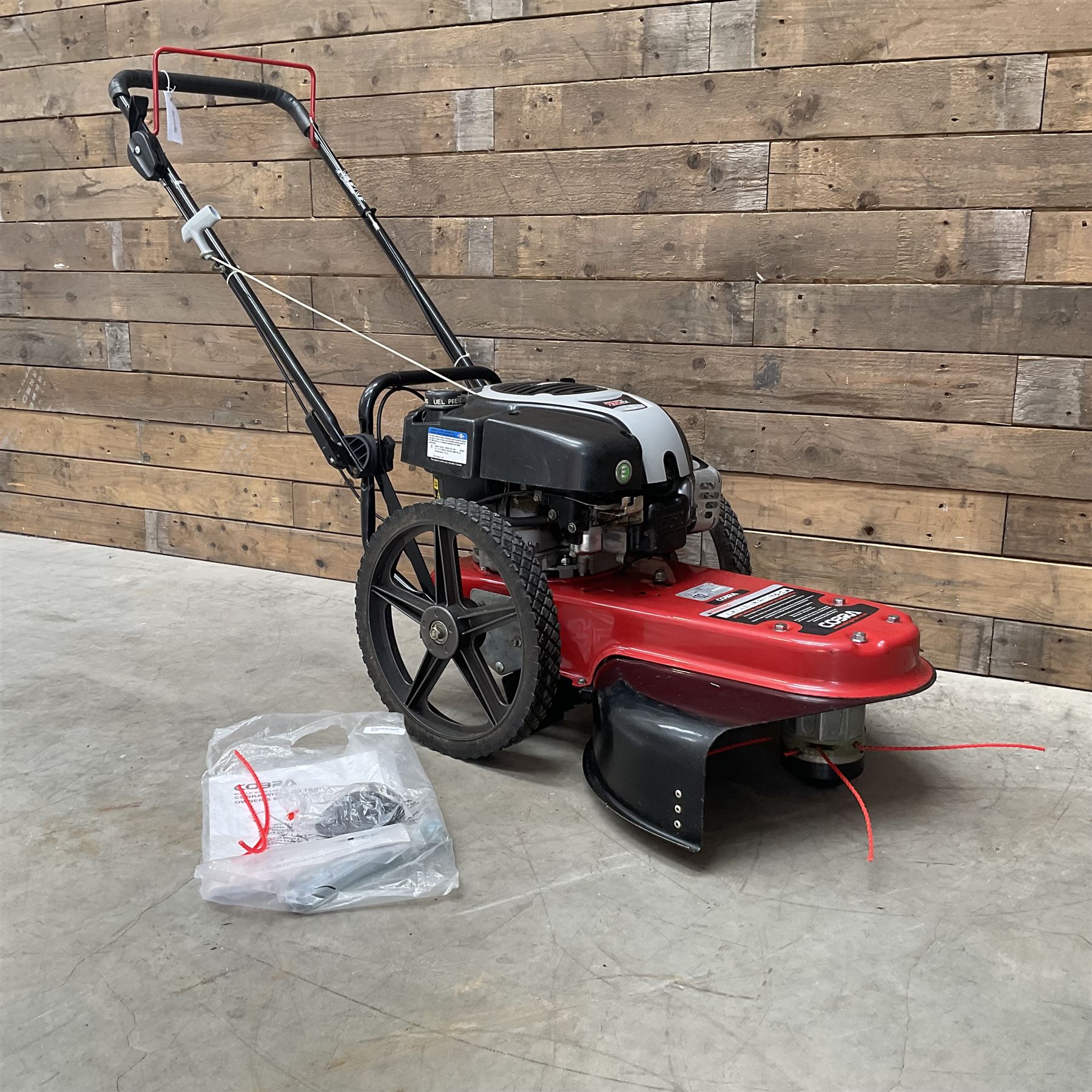 Cobra Briggs & Stratton WT56B wheeled trimmer