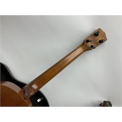 Palmer eight-string mandolin with mahogany back, simulated ivory and mother-of-pearl mounts L67cm; and Mahalo mahogany cased baritone scale ukulele, model no.U320B, L76cm; in hard carrying case (2)