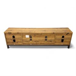 Pair of contemporary media sideboards, oak effect construction with inset handles, comprising two drawers and an open shelf flanked by cupboard doors, on metal supports (2)