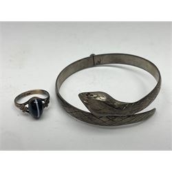 9ct gold banded agate ring, silver snake bangle with paste set eyes, and a silver ingot necklace