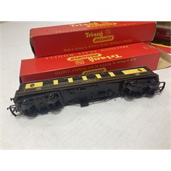 Various makers ‘00’ gauge - twenty three passenger coaches to include buffet cars, sleeping cars, utility van, Pullman coaches etc; mostly Hornby/Tri-Ang boxed (23) 