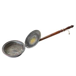 Bed pan, copper coal scuttle etc 