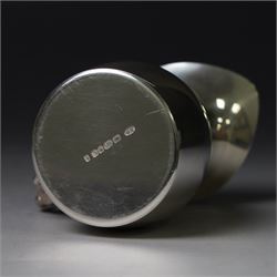 Modern silver cream jug and sugar bowl, each of waisted plain form, the handles modelled as cats, hallmarked Nicholas Plummer, London 2002, jug H8cm