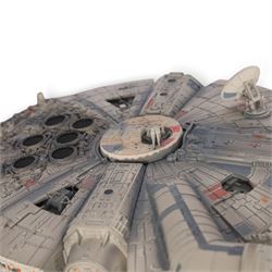 Code 3 Collectibles Star Wars Millennium Falcon  1:80 scale diecast replica, on display plinth with acrylic case, boxed, case H23cm, W40cm