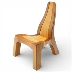 Peter Cummings - Magma oak chair, with shaped back and seat, signed by the maker dated 2007, designed by Peter Cummings of Reeth, near Richmond