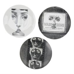 Piero Fornasetti (Italian, 1913-1988) Tema E Variazioni, three plates, D26cm