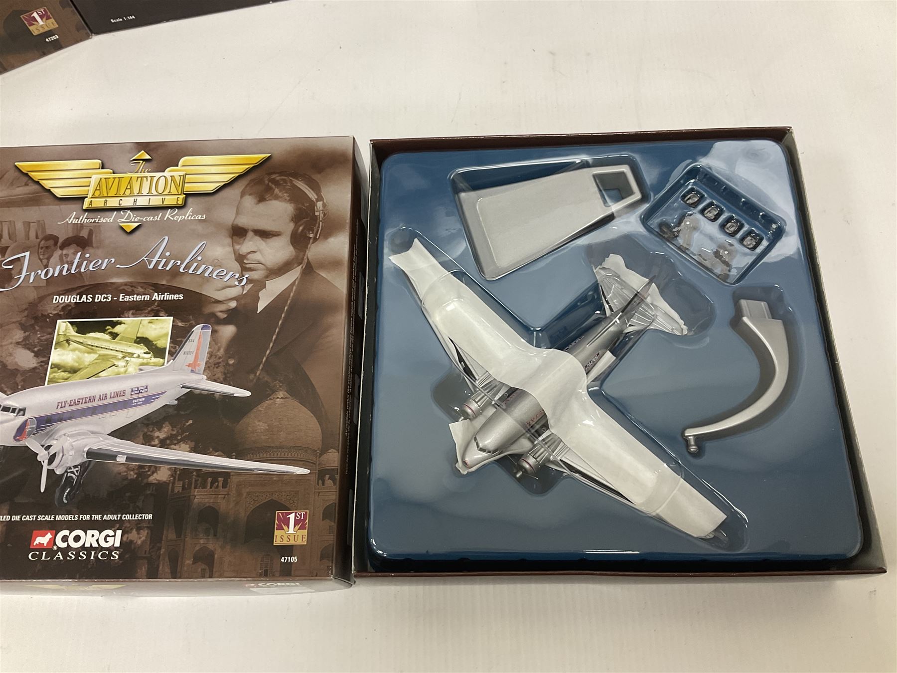 航空機・ヘリコプター CORGI 1/144 Lufthansa Douglas DC3 航空機