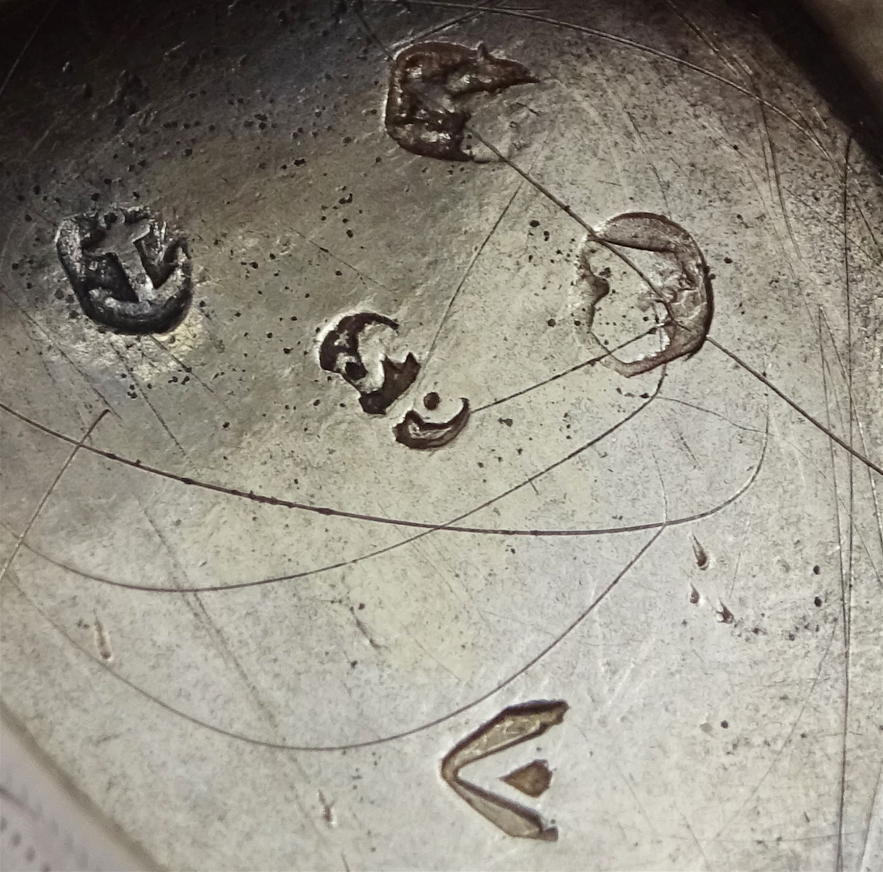 George III silver vinaigrette by Cocks & Bettridge, Birmingham 1807 and a silver small box, with hinge lid by Samuel Pemberton, Birmingham 1819 (2)