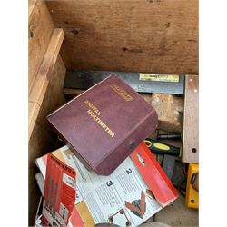 Woodworking tools, chisels, saws, auger bits, drills and other tools in a wooden chest on castors  - THIS LOT IS TO BE COLLECTED BY APPOINTMENT FROM DUGGLEBY STORAGE, GREAT HILL, EASTFIELD, SCARBOROUGH, YO11 3TX