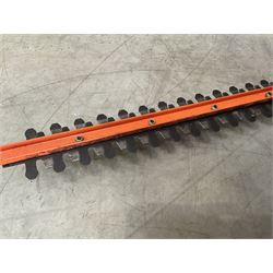 Flymo Scirocco 3000w leaf blower and EasiCut 500CT hedge trimmer (2)