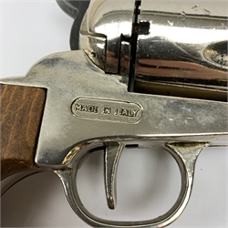Italian blank firing 'Me Ranger' six-shot revolver with quantity of blank cartridges 