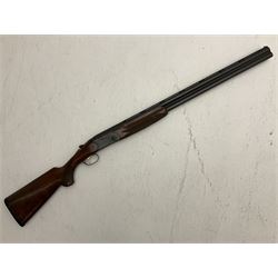 Italian Beretta Model 686 Onyx 12-bore double barrel over-and-under boxlock ejector shotgun, the 74.5cm barrels with ventilated top rib, walnut stock with chequered pistol grip and fore-end, single selective trigger Fore-end no.38044 Barrels no.5314 Action no.F38044B; together with set of five chokes (two fitted) SHOTGUN CERTIFICATE REQUIRED