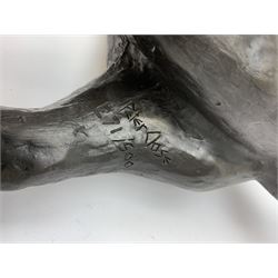 A large limited edition bronzed model of a cat, signed Peter Close 271/500, H42cm.