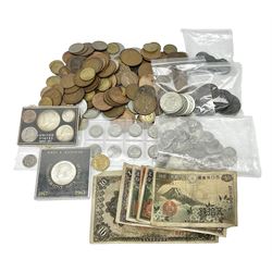 World coins and banknotes, including Great British pre 1920 and pre 1947 silver threepence pieces, pre-decimal pennies and other denominations, George IV 1826 penny, United States of America 1855 one dime, eight Kennedy half dollars dated 1964, 1965, 1966, 1968, two 1971 and two 1972, five coin set each dated 1964 in plastic holder, Japanese banknotes etc
