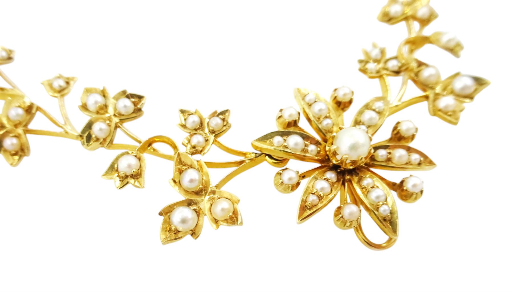 Edwardian 15ct gold split pearl flower head and foliate necklace