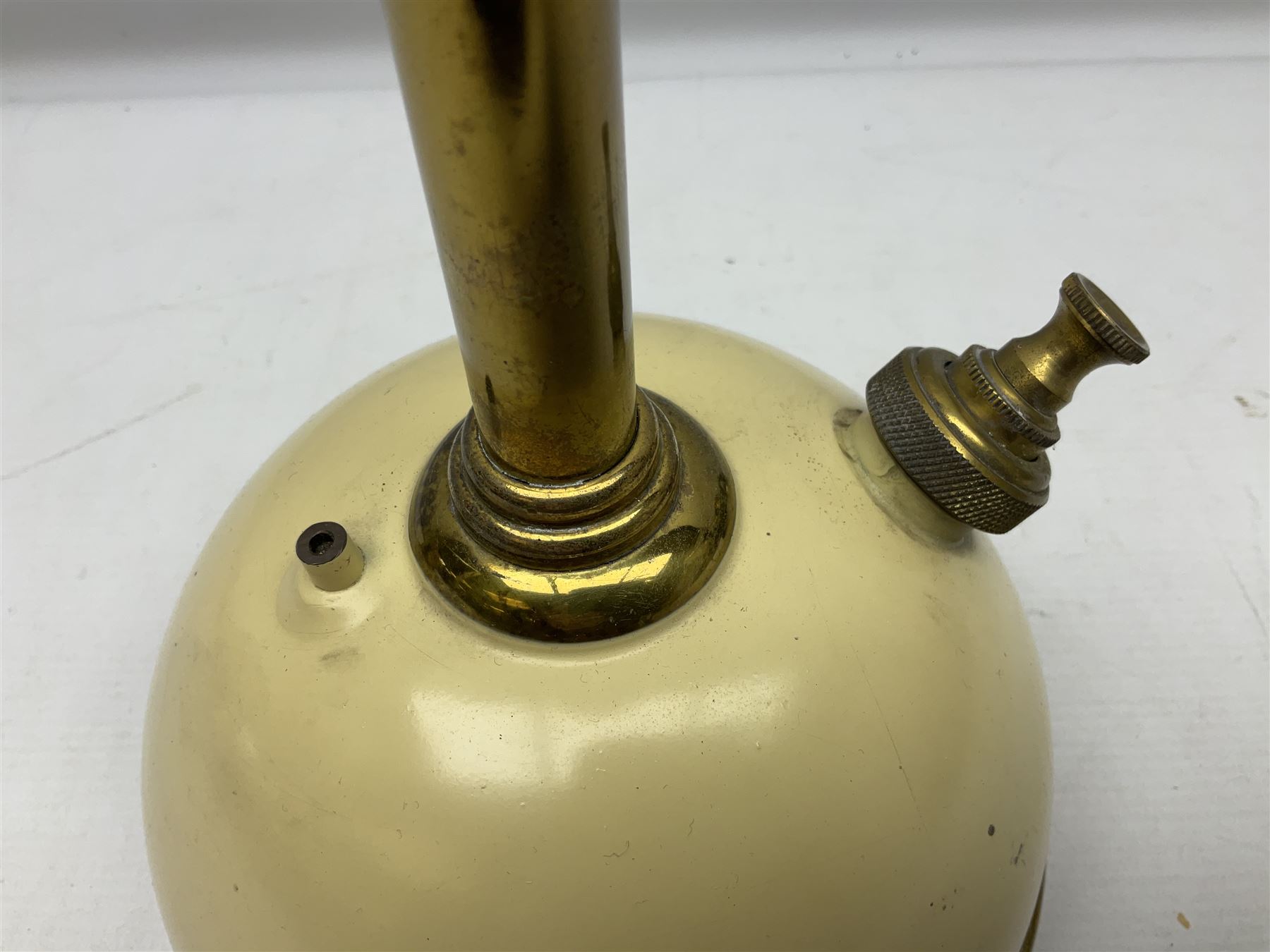 Tilley lamp globe clearance