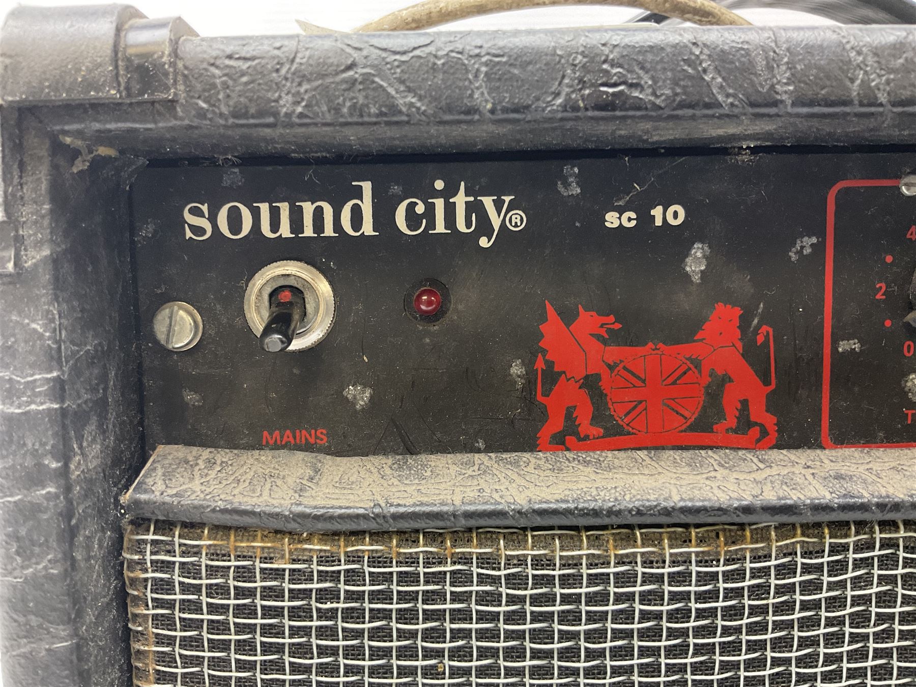 Starsound electric guitar with ‘sound city’ amp