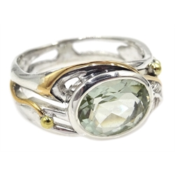 Silver green amethyst ring with 14ct gold wire detail stamped 925