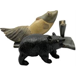 Black Forest style carved wood model of a bear, together with carved horn pen holder, in the form of a fish, L26cm 