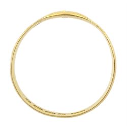 Victorian 22ct gold gypsy set single stone diamond ring, Birmingham 1890 