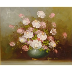  Still Life of Roses, 20th century oil on canvas signed by Robert Cox, with certificate 50cm x 60cm  