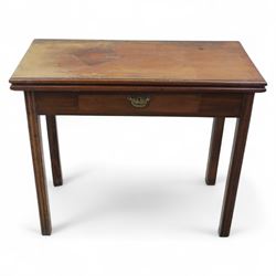 Georgian mahogany fold-over tea table, rectangular top with moulded edge over single frieze drawer with brass handle plate, on square tapering supports with gateleg