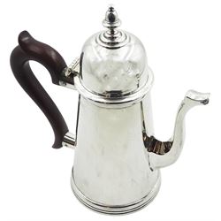 Modern silver coffee pot, modelled in the George I style, of tapering cylindrical form with domed cover with acorn knop finial, and wooden scroll handle, hallmarked J B Chatterley & Sons Ltd, Birmingham 1970, H17.5cm, approximate gross weight 14.68 ozt (456.6 grams)