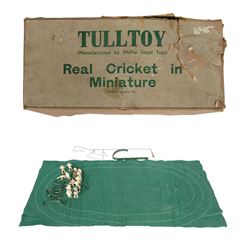 1940s Tulltoy by Phillip Segal Toys 'Real Cricket in Miniature' circa 1947, includes thirt...