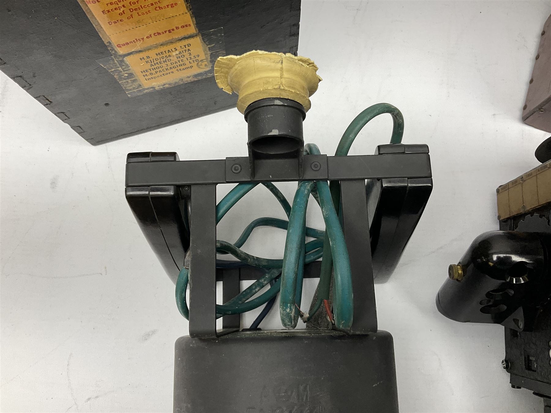 WW2 Air Ministry Bubble Sextant Mk. IXA 6B/218 No.561/44 in original box; and Air Ministry Lamp Signalling Type 